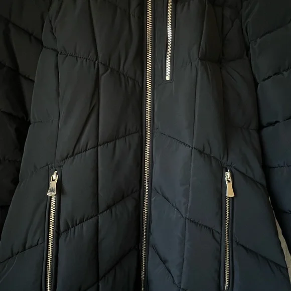 Calvin Klein Women’s Faux Fur Trim Hooded Puffer Coat - Picture 6 of 14